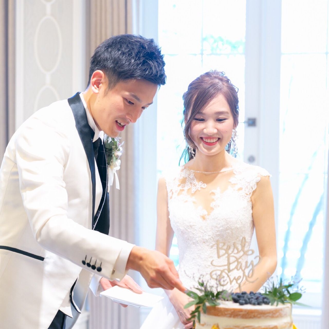 披露宴パーティのカバー写真