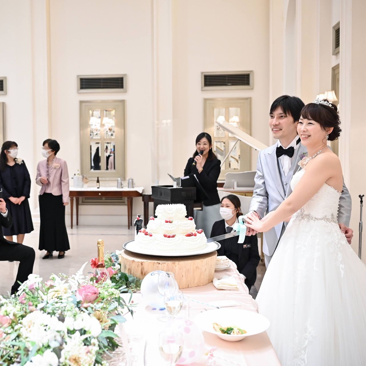 披露宴パーティのカバー写真