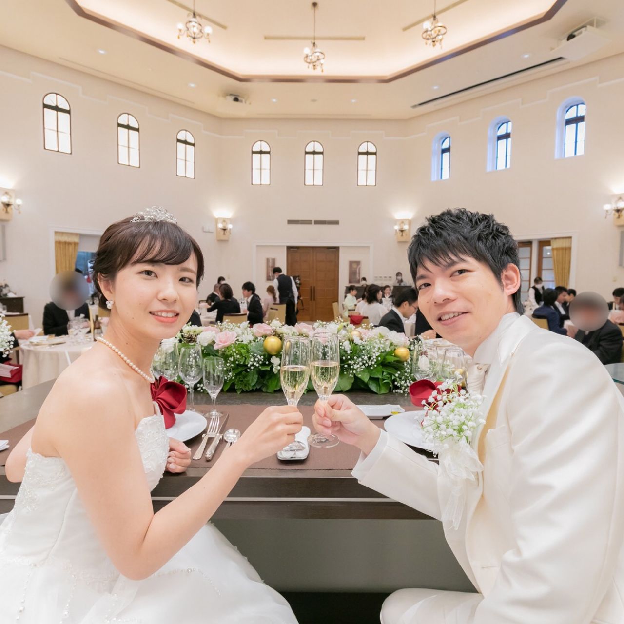 披露宴パーティのカバー写真