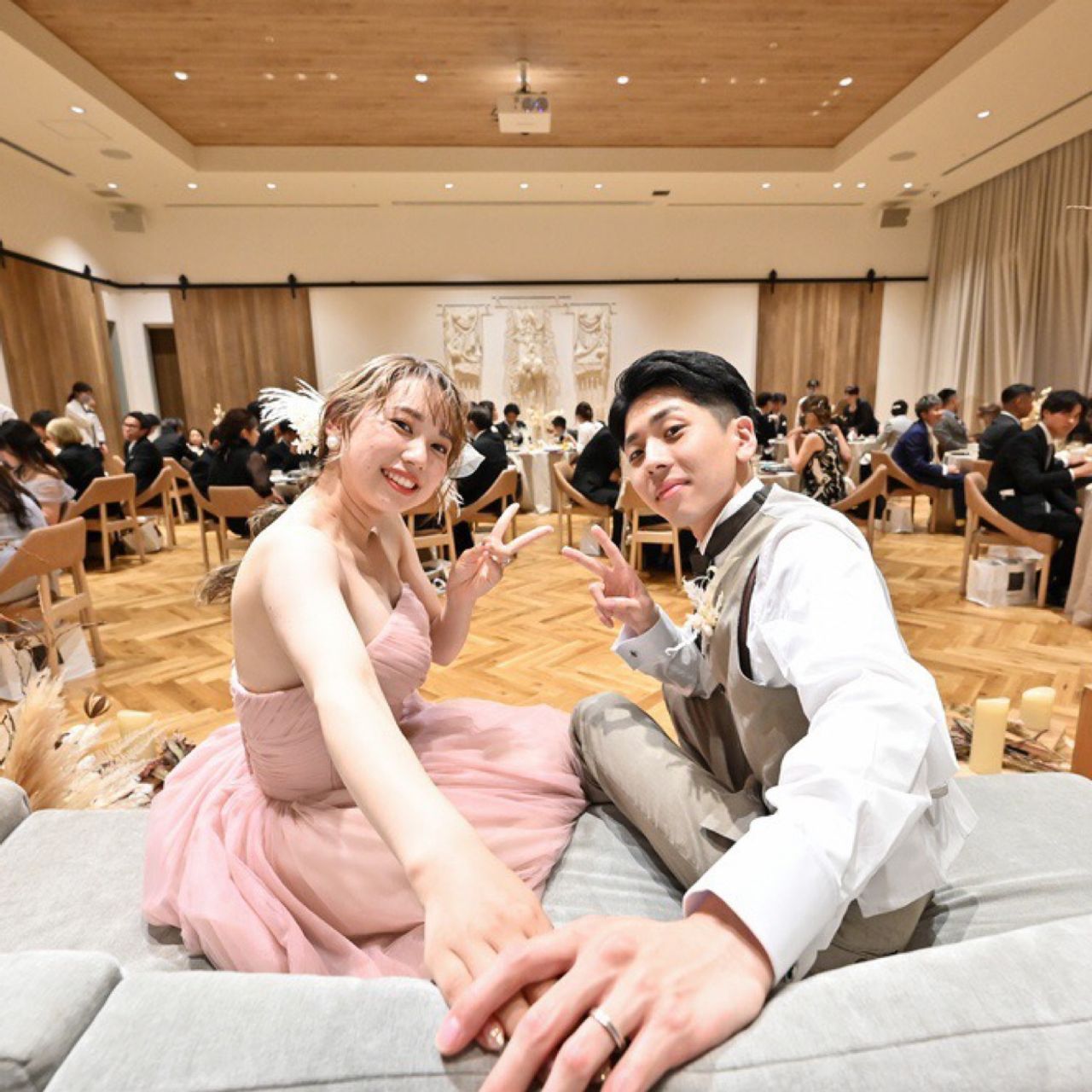 披露宴パーティのカバー写真