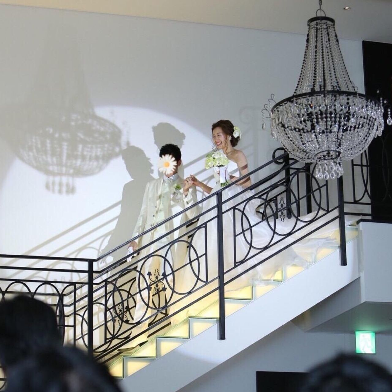 披露宴パーティのカバー写真