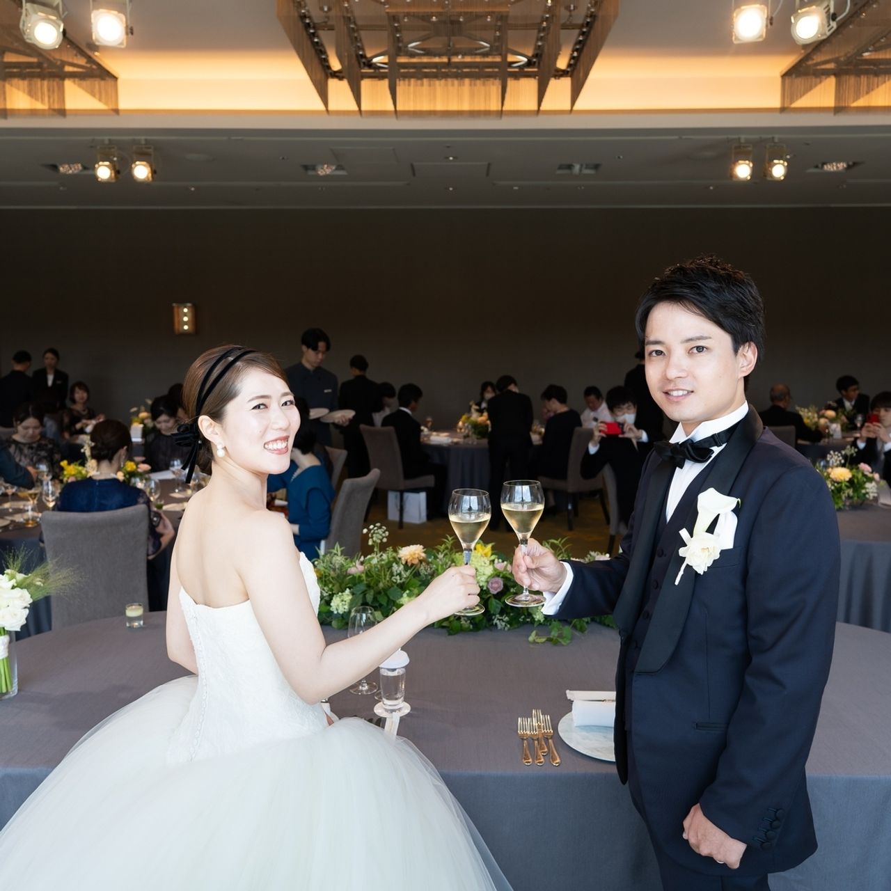 披露宴パーティのカバー写真