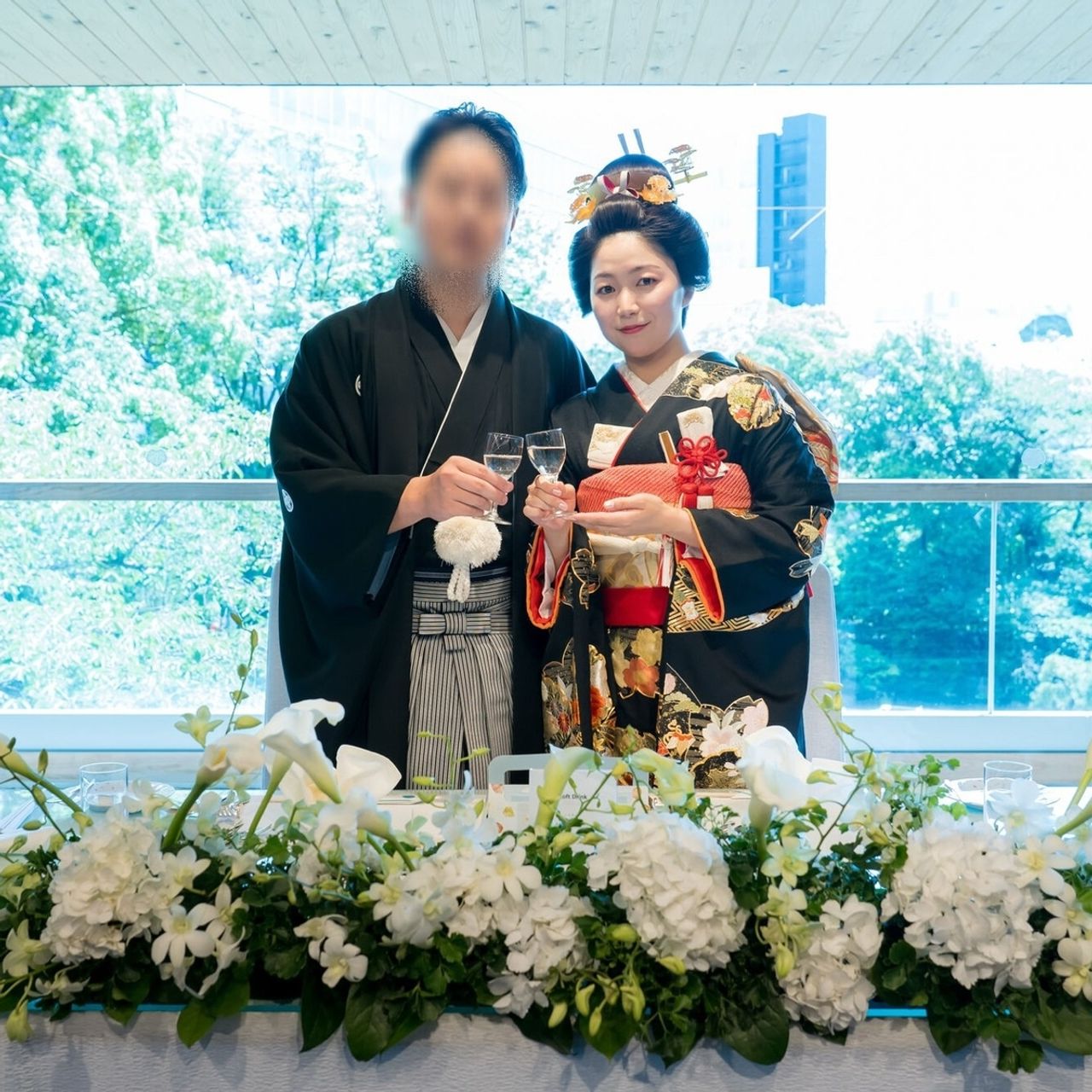 披露宴パーティのカバー写真