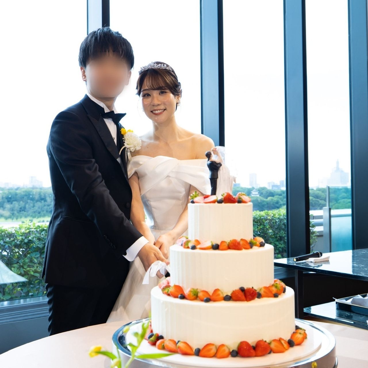 披露宴パーティのカバー写真