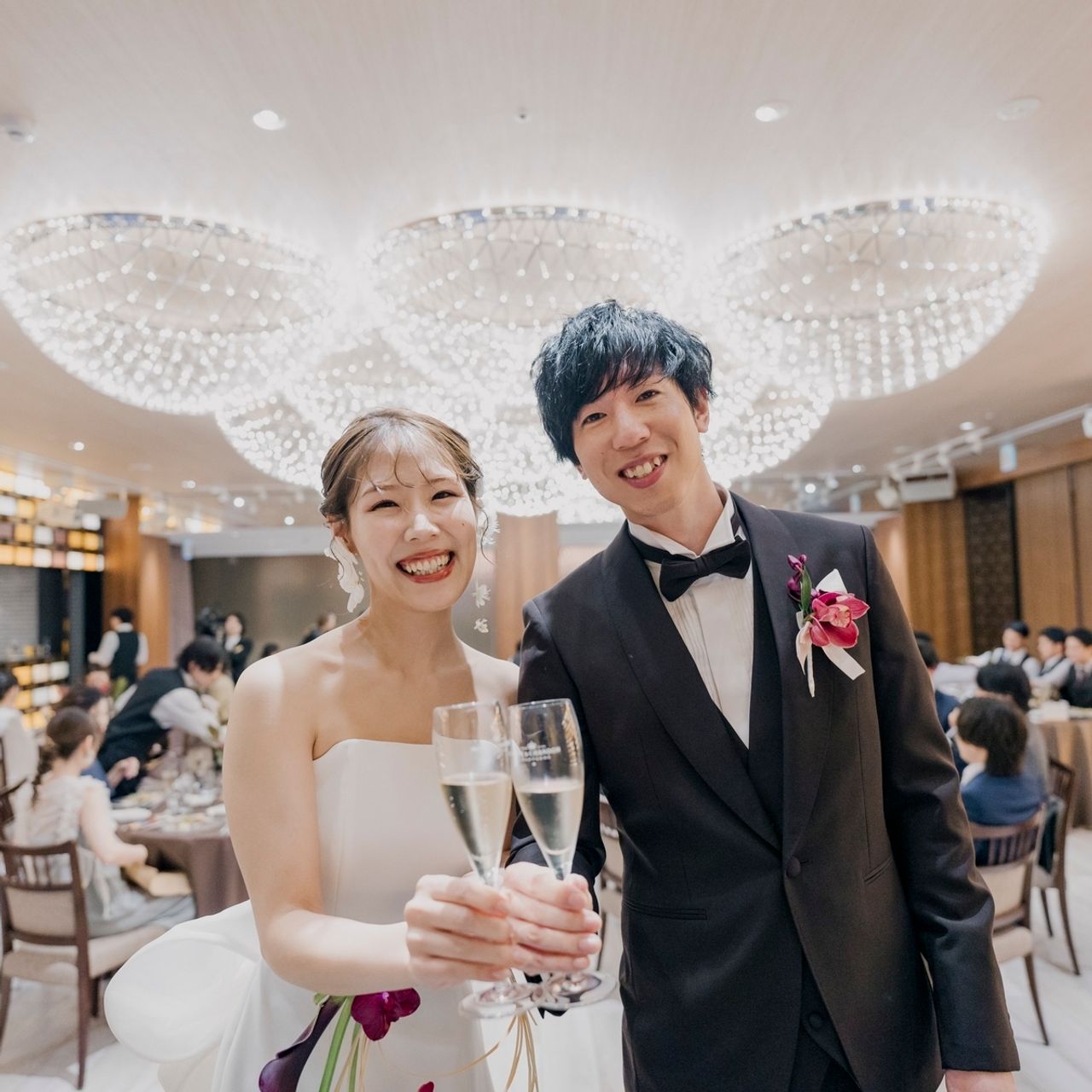 披露宴パーティのカバー写真