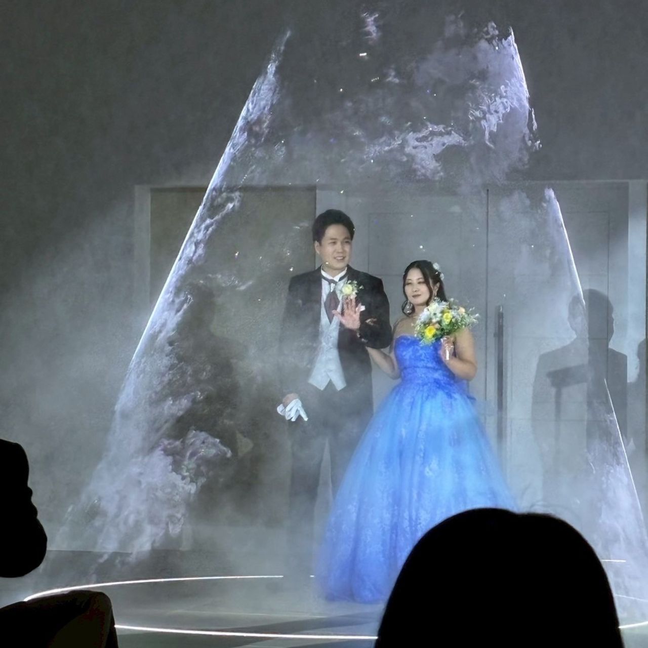 披露宴パーティのカバー写真