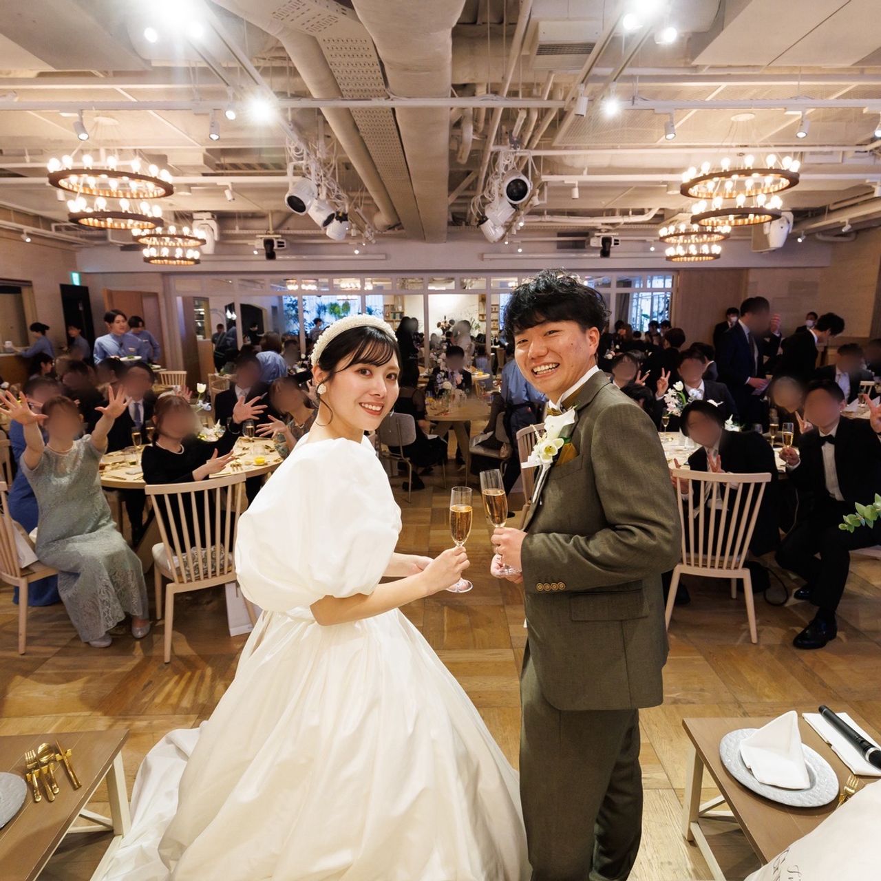 披露宴パーティのカバー写真