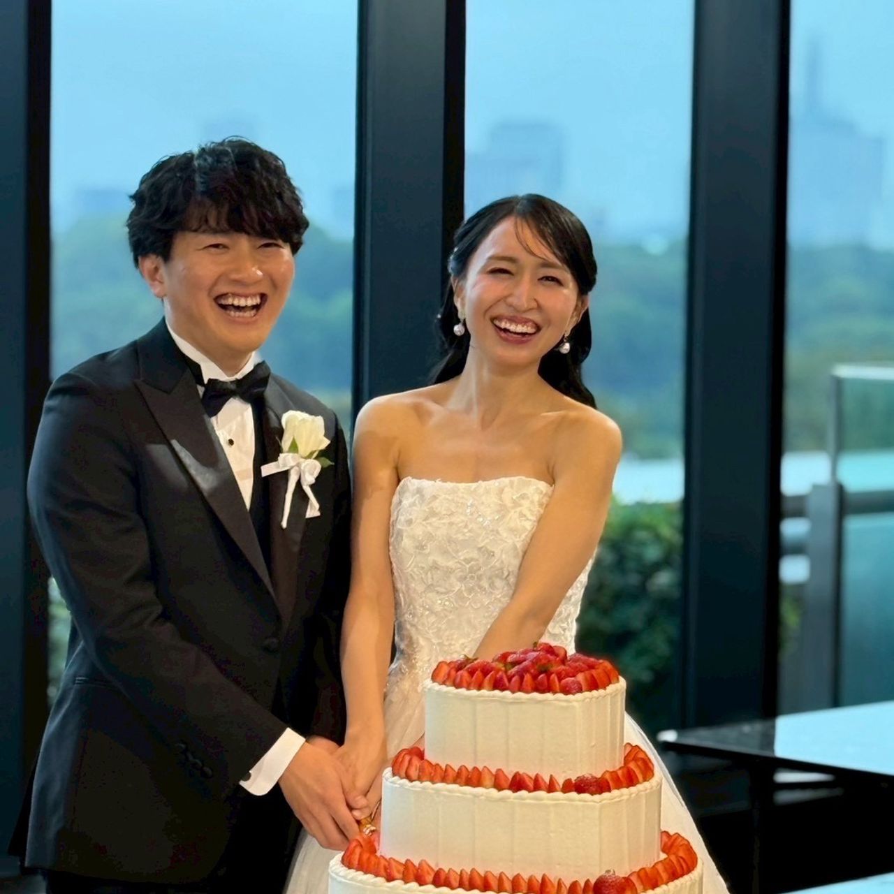 披露宴パーティのカバー写真