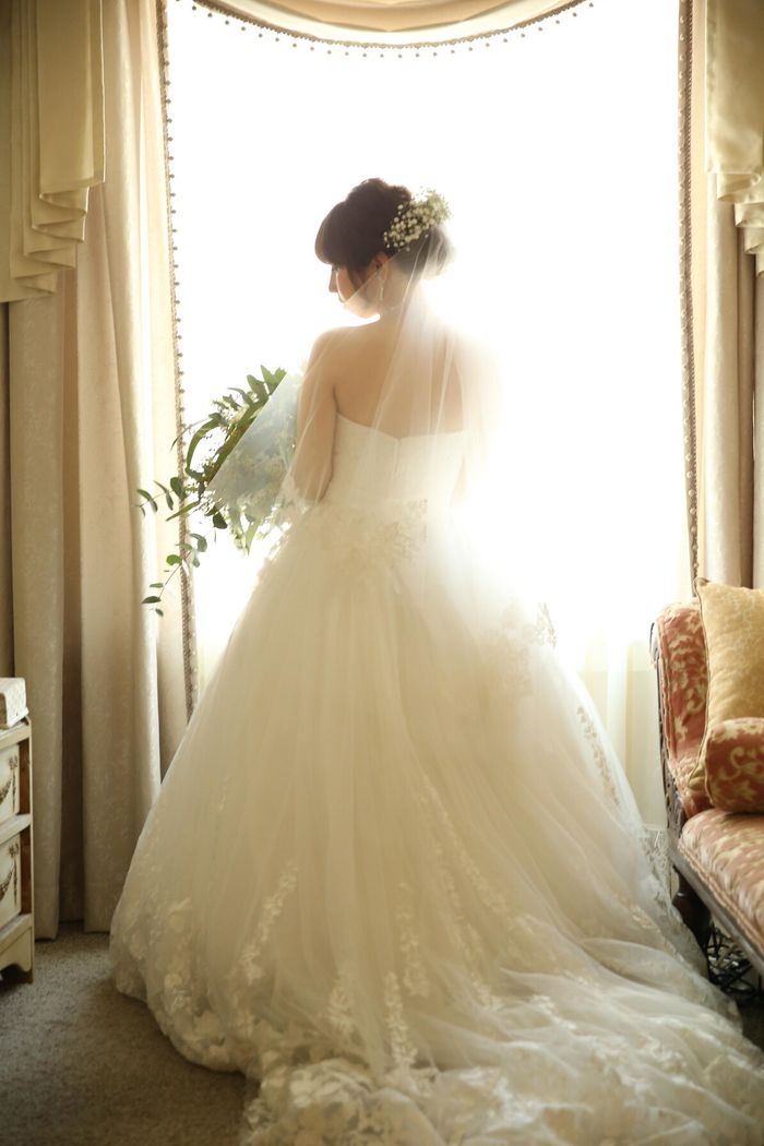 AIMER（エメ）のウエディングドレス16選♡先輩花嫁の着こなしをチェック！ | ウェディングニュース