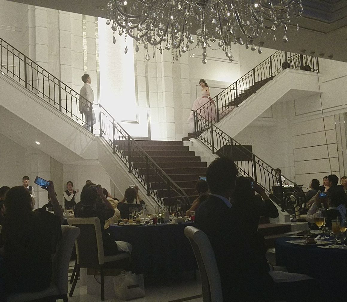 お色直し後登場