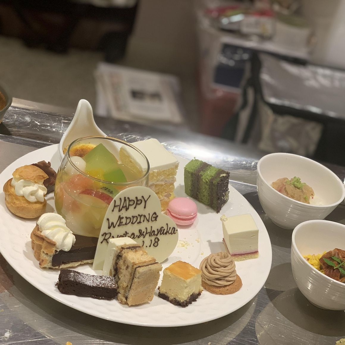 披露宴後、楽屋にお料理を届けて下さりました！