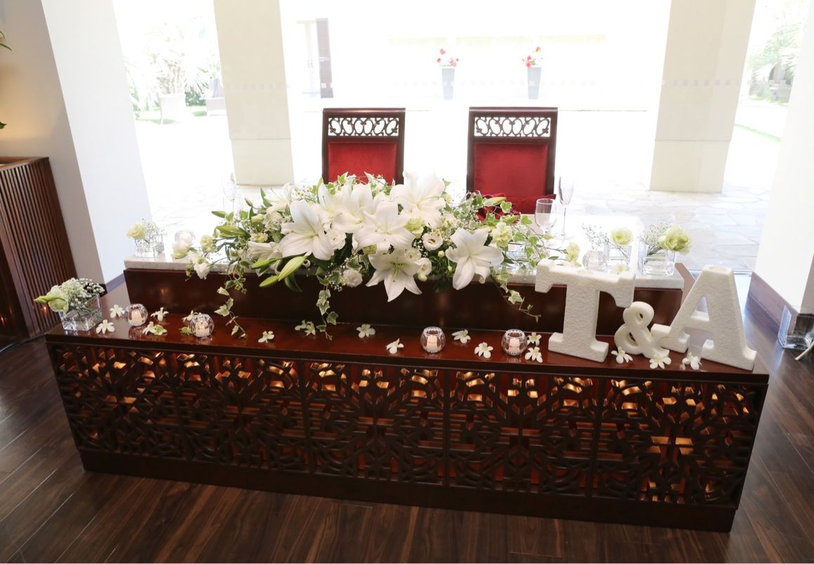 白と緑 をメインにしていただきました。