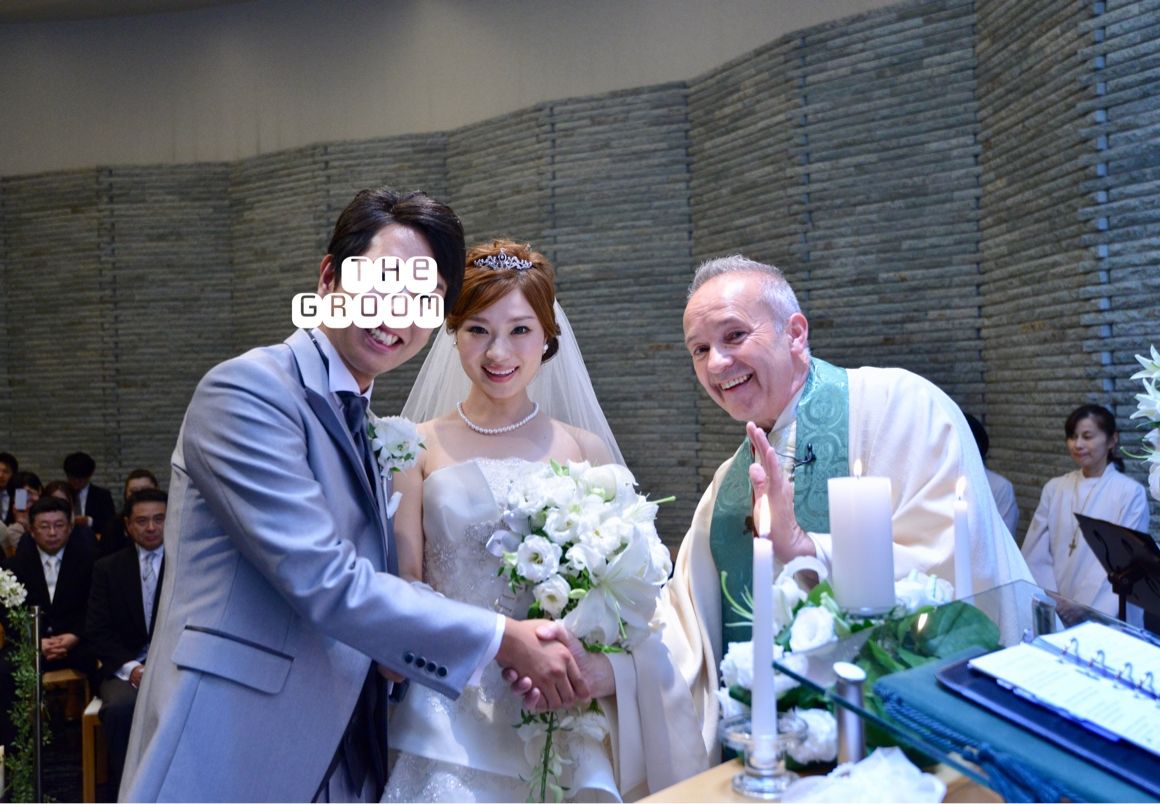 記念撮影
天使の笑顔。素敵な牧師さんです。