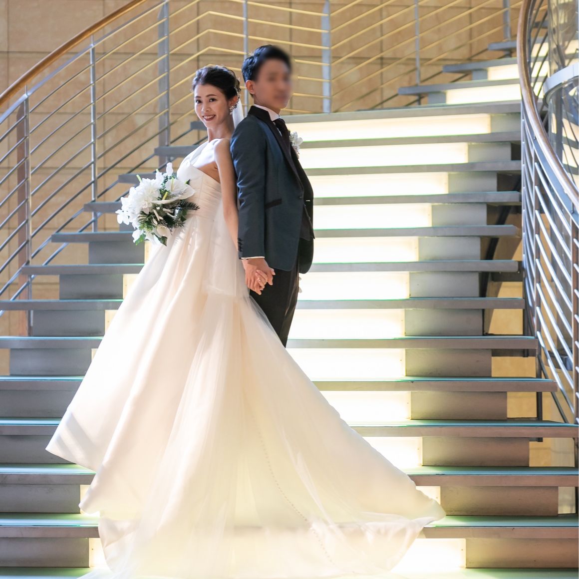 グラハイといえばの光の階段。