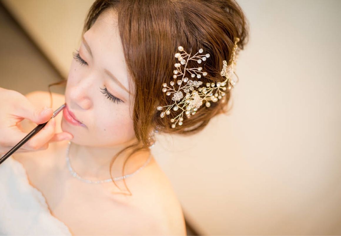 メイクはほぼセルフメイク。
挙式はナチュラルピンクで統一しました♪