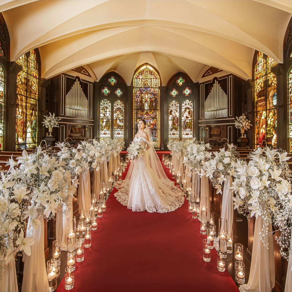 セント・ラファエロチャペル御堂筋の公式写真1枚目