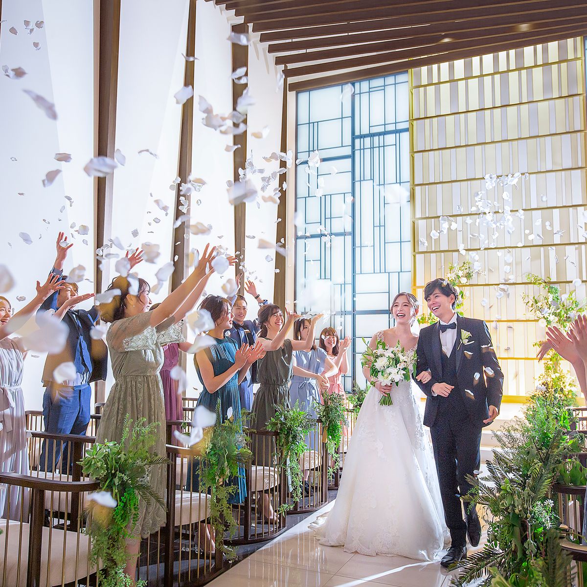 ラソールガーデン名古屋(LAZOR GARDEN NAGOYA)の公式写真1枚目