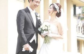 会場は歴史的建造物！センスの合う二人の手作りウェディング：自由学園明日館（インタビュー）のアイキャッチ画像