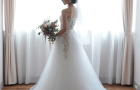 パーソナルカラーで選ぶ♡失敗しないウェディングドレスの選び方♩のアイキャッチ画像