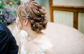 花嫁のイメージ別♡ウェディングドレスに似合うヘアスタイル集＊*のアイキャッチ画像
