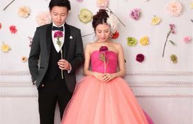 色彩たっぷりのセンスが光る【カラフル】がテーマのウェディング♡のアイキャッチ画像