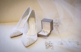 テーマは【レース】気品溢れるクラシカルなウェディングを♡のアイキャッチ画像