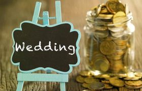 貯金や両家の負担は？結婚準備の【お金の疑問】をまとめて解決♡のアイキャッチ画像