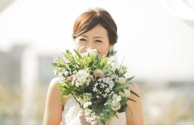 ブーケのトレンドはグリーン入り♡真似したいデザイン18選！のアイキャッチ画像