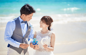 定番からアレンジものまで♬イニシャルオブジェの可愛すぎる撮り方♡完全ガイドのアイキャッチ画像