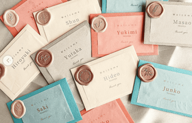 どんな内容を書く?席札メッセージの書き方【保存版】ゲスト別ポイント&文例集のアイキャッチ画像