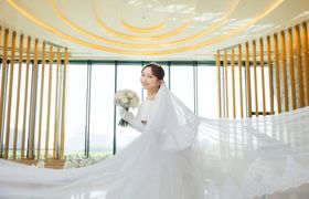 ドレス診断♡ウェディングドレスの種類と似合うドレス選び方♡のアイキャッチ画像