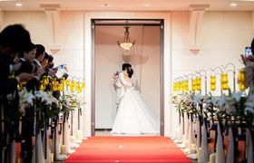 クロージングキスだけじゃない♡挙式退場におすすめ演出10選のアイキャッチ画像