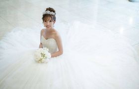 花嫁の体型や悩みを解決♡似合うウェディングドレスの選び方ポイントのアイキャッチ画像