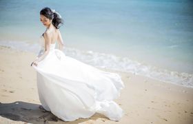 リゾートウェディングで着たい♡花嫁ドレス・小物の選び方/ビーチ&高原のアイキャッチ画像