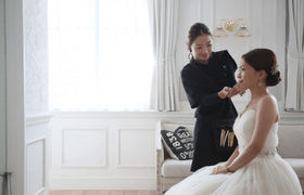 自分史上最高の花嫁に♡早めに予約したい外注ヘアメイクさん10選のアイキャッチ画像