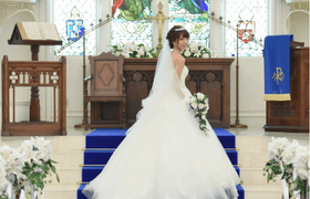 結婚式場をアニヴェルセル表参道に決めた理由!迷った式場はどこ?k.m_20181020s2さんにインタビュー♡のアイキャッチ画像