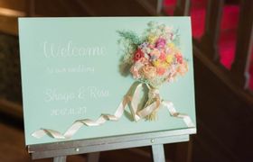 お洒落度が一気にアップ！スワッグを使ったウェルカムボードが素敵♡のアイキャッチ画像