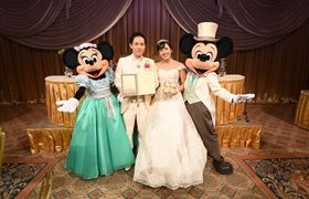 結婚式場を東京ディズニーシーホテルミラコスタ®に決めた理由!迷った式場はどこ?anayasugar119さんにインタビュー♡のアイキャッチ画像