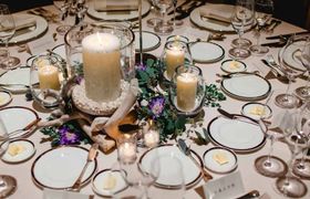 ゲストテーブルにも必須♡キャンドルを使った装飾アイデア15選のアイキャッチ画像