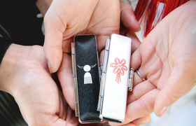 婚姻届を出したら買い揃えたい♡「おそろいんかん」14選のアイキャッチ画像