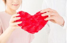 吊り橋効果を使った恋愛方法5選|ドキドキ効果を長続きさせるには?のアイキャッチ画像