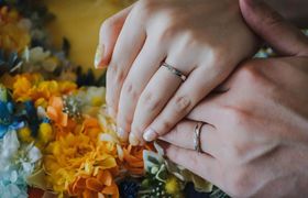 結婚指輪はデザインが重要!種類や予算相場・人気ブランドの指輪デザイン集26選のアイキャッチ画像