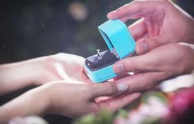 婚約指輪の渡し方アイディア総まとめ*失敗しないサプライズプロポーズ♡のアイキャッチ画像