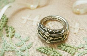 クロムハーツの結婚指輪をたっぷりご紹介♡先輩花嫁の口コミもチェック!のアイキャッチ画像