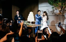 結婚式の司会はどう選ぶ?探し方・選び方・打ち合わせのポイントをチェック♡のアイキャッチ画像
