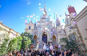 ハウスウェディングの特徴とは？メリット・デメリット・費用・おすすめ演出をまとめて紹介のアイキャッチ画像