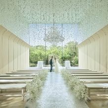 【2027年4月～6月挙式をご希望の方へ】＼60名92万円分特典／スプリングプラン！