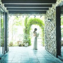 【2026年10月~11月】\70名49万円分特典/人気シーズンもお得に叶う!