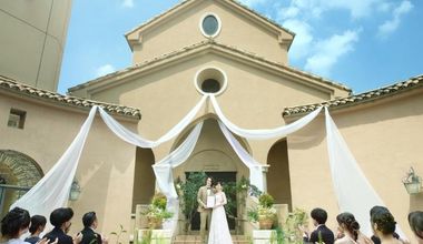 【26年3-6月】<70名212万/80名224万>新緑×青空貸切*光の大聖堂&料理&美容&ドレス2着などフルパッケージ