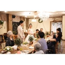 家族・親族と集い祝う『 挙式とお祝いパーティ 』【10名】